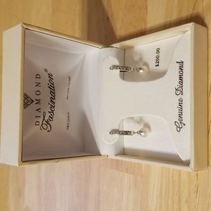 10K white gold diamond pearl drop earrings